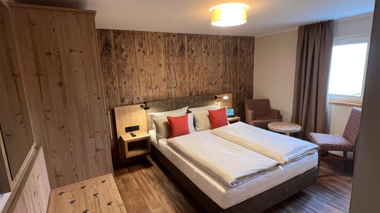 Dammschenke Gasthof & Hotel كورورت جونسدورف المظهر الخارجي الصورة