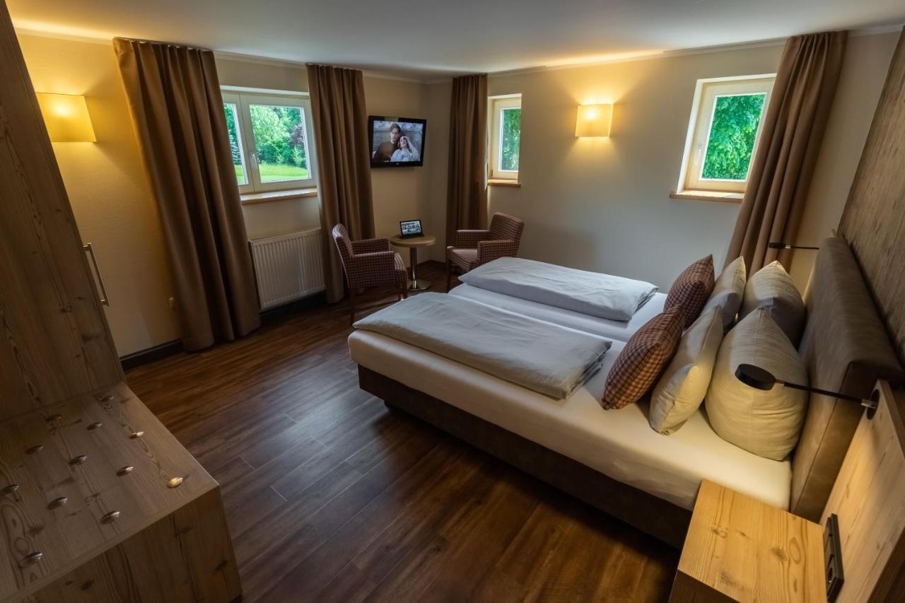 Dammschenke Gasthof & Hotel كورورت جونسدورف المظهر الخارجي الصورة